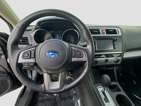 Used 2017 Subaru Outback 2.5i AWD/4WD image 13