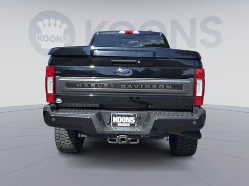 Used 2021 Ford F250 Lariat w/ Lariat Ultimate Package AWD/4WD image 5
