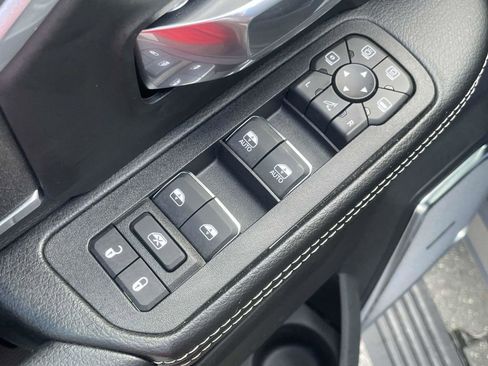 New 2026 RAM 2500 Laramie AWD/4WD image 27
