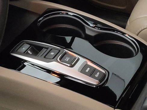 Used 2019 Honda Pilot Touring image 26