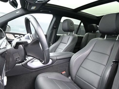 Used 2025 Mercedes-Benz GLE 350 4MATIC image 10