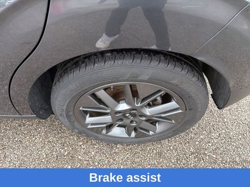 Used 2021 Kia Soul EX image 25