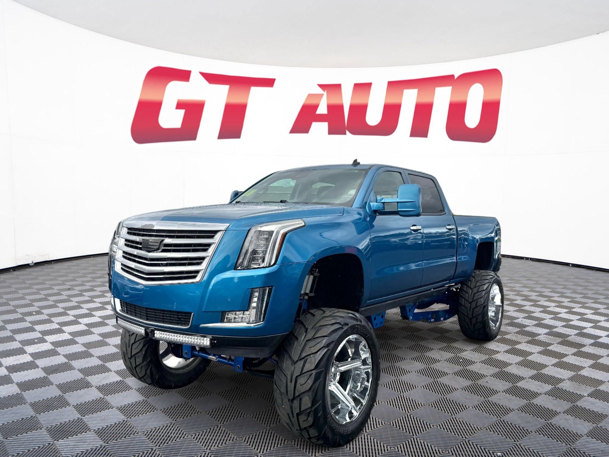 Used 2015 Chevrolet Silverado 2500 LTZ w/ Duramax Plus Package AWD/4WD image 2
