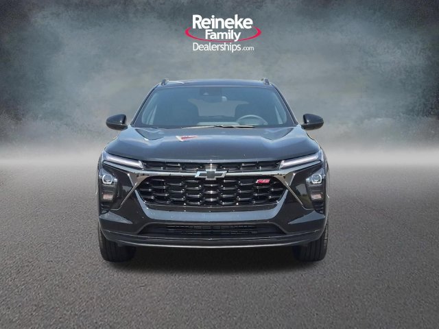 Used 2026 Chevrolet Trax RS w/ Driver Confidence Package FWD image 2