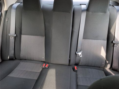 Used 2024 Nissan Sentra SV FWD image 31