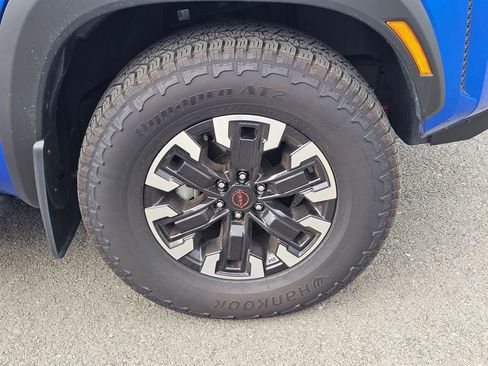 Used 2024 Nissan Frontier PRO-4X w/ Technology Package image 30