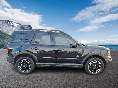 Certified 2022 Ford Bronco Sport Outer Banks w/ Tech Package image 7