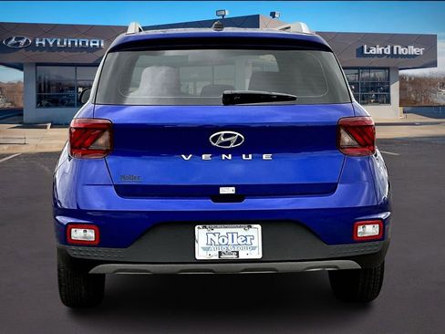 New 2026 Hyundai Venue SEL image 4