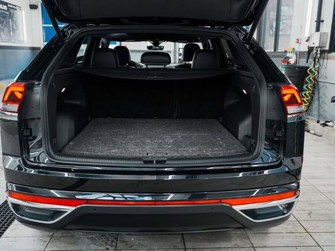 Used 2023 Volkswagen Atlas Cross Sport SEL image 38