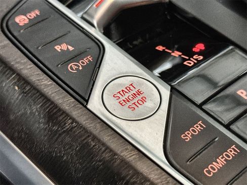 Used 2024 BMW 330i xDrive 330i xDrive Convenience w/ Convenience Package image 24