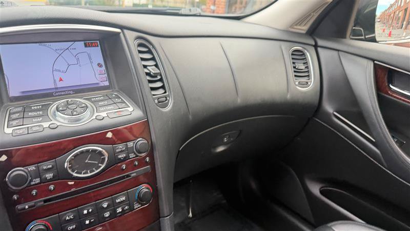 Used 2017 INFINITI QX50 AWD w/ Premium Plus Package image 38