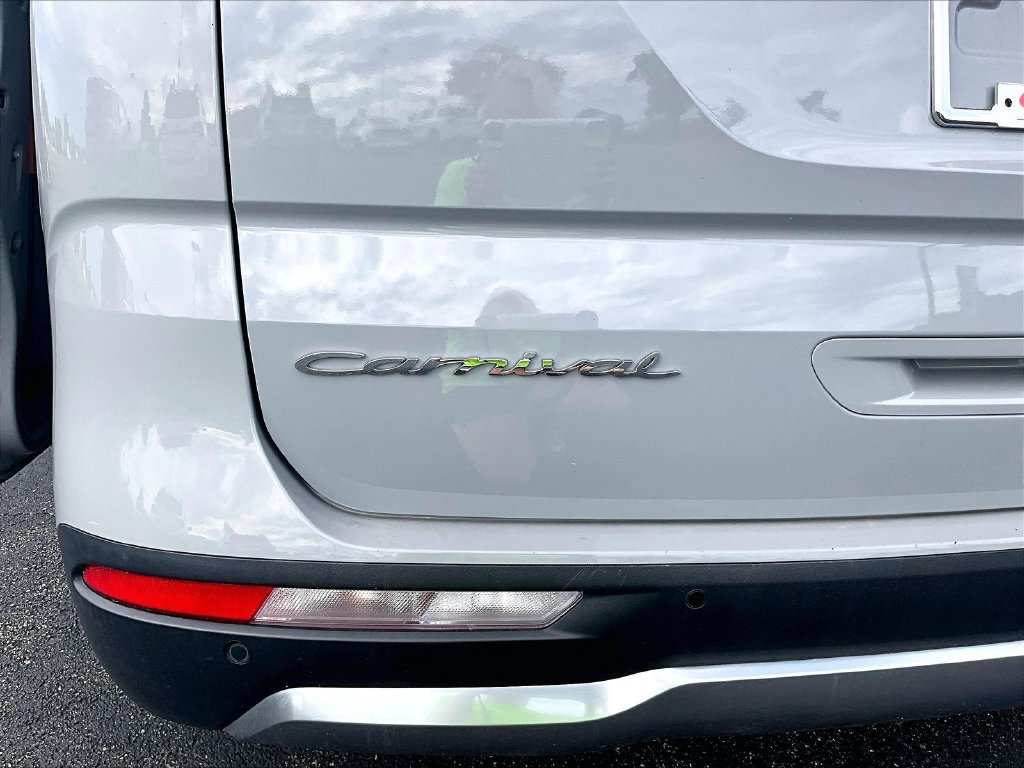 Used 2022 Kia Carnival SX Prestige FWD image 8