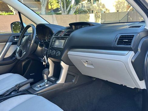 Used 2015 Subaru Forester 2.5i Limited image 11