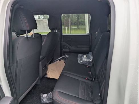 New 2026 Nissan Frontier PRO-4X w/ Pro-4x Convenience Package AWD/4WD image 11
