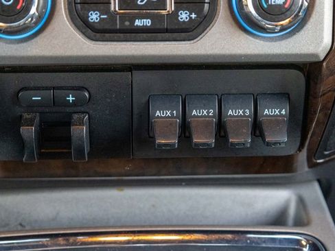 Used 2015 Ford F250 Platinum w/ FX4 Off-Road Package image 33