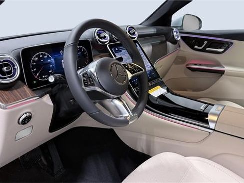 New 2026 Mercedes-Benz GLC 300 4MATIC image 5