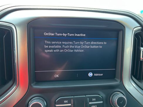 Used 2022 Chevrolet Silverado 1500 LT AWD/4WD image 22