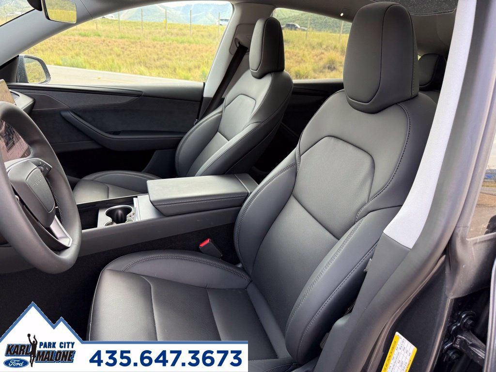 Used 2026 Tesla Model Y AWD image 14