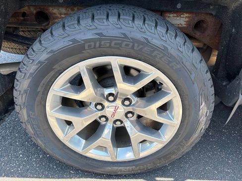 Used 2018 GMC Sierra 1500 SLT w/ SLT Premium Package AWD/4WD image 37
