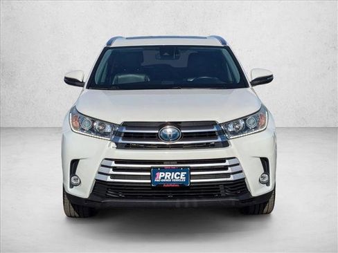 Used 2019 Toyota Highlander Limited image 2