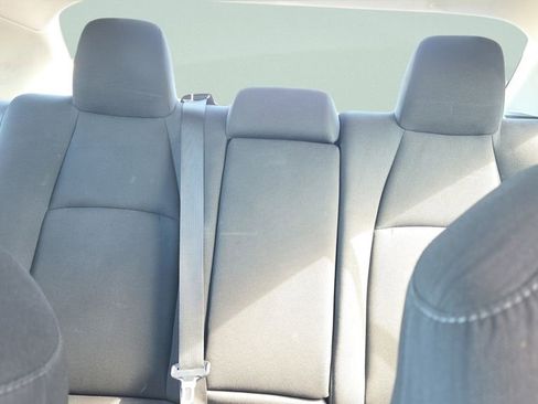 Used 2021 Toyota Corolla LE w/ LE Convenience Package FWD image 10