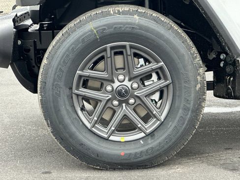 New 2026 Jeep Gladiator Sport image 23