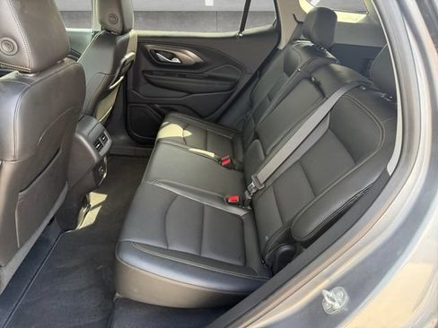 Used 2021 GMC Terrain SLT w/ Infotainment Package II FWD image 22
