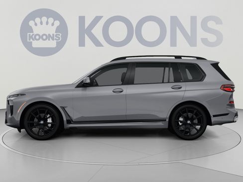 Used 2024 BMW X7 xDrive40i w/ Climate Comfort Package AWD/4WD image 2