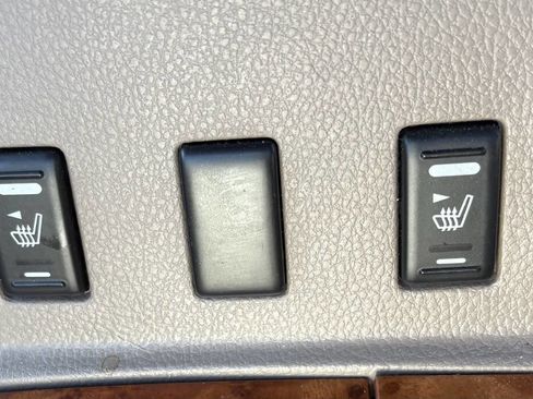 Used 2005 Nissan Maxima 3.5 SL w/ (T05) Navigation System Pkg FWD image 13