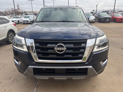 Used 2022 Nissan Armada Platinum w/ Captain's Chairs Package image 2