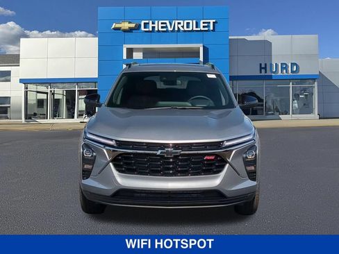 New 2026 Chevrolet Trax RS w/ Sunroof Package FWD image 10