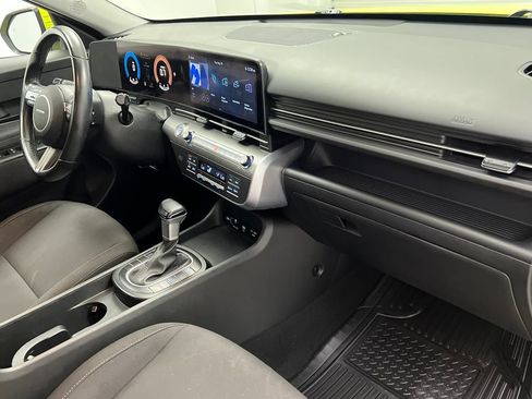 Used 2024 Hyundai Kona SEL AWD/4WD image 38