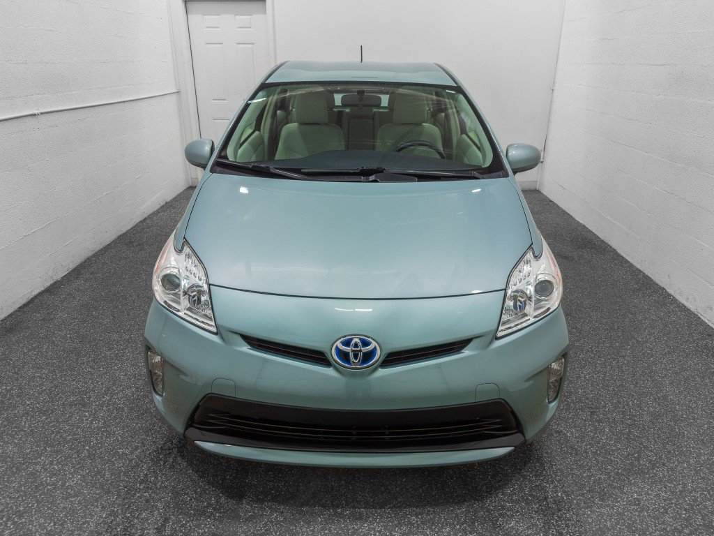 Used 2015 Toyota Prius Two FWD image 3