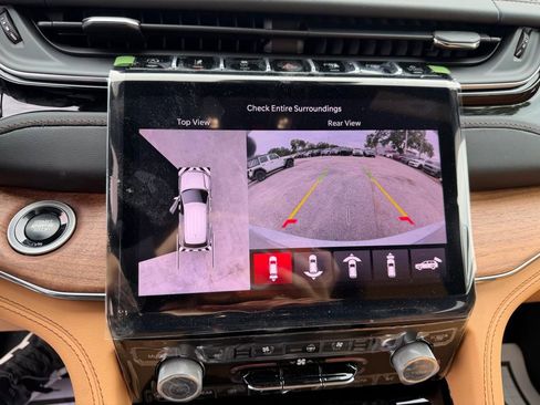 New 2025 Jeep Grand Cherokee L Summit AWD/4WD image 23