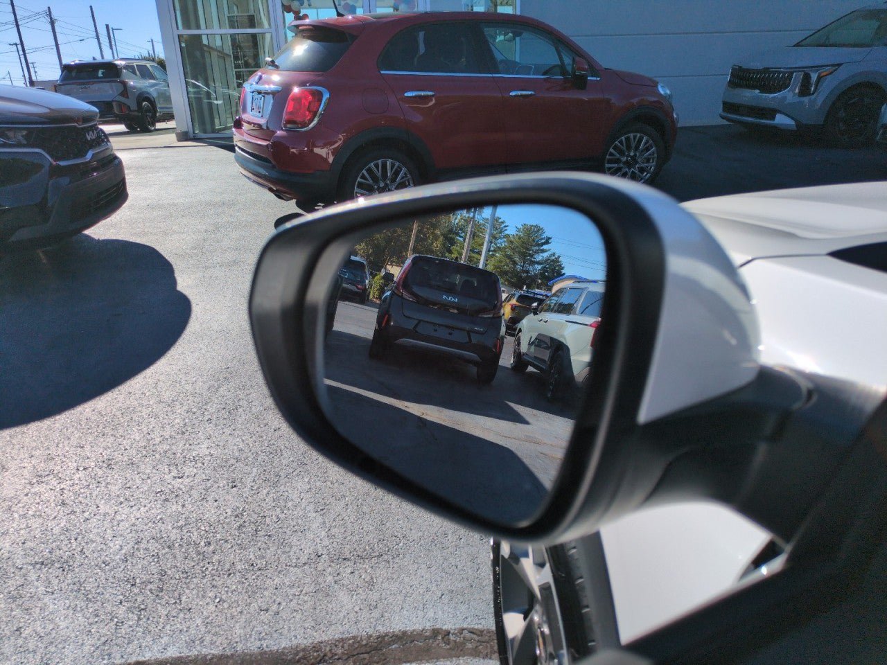 Used 2025 Chevrolet Trax LT FWD image 11