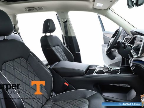 Used 2025 Volkswagen Atlas SEL Premium R-Line image 36