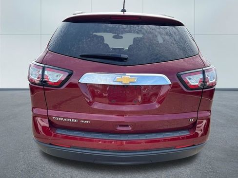 Used 2017 Chevrolet Traverse LT w/ Style and Technology Package AWD/4WD image 3