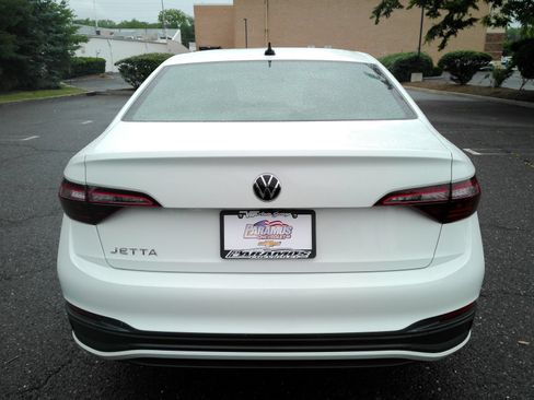 Used 2023 Volkswagen Jetta S FWD image 7