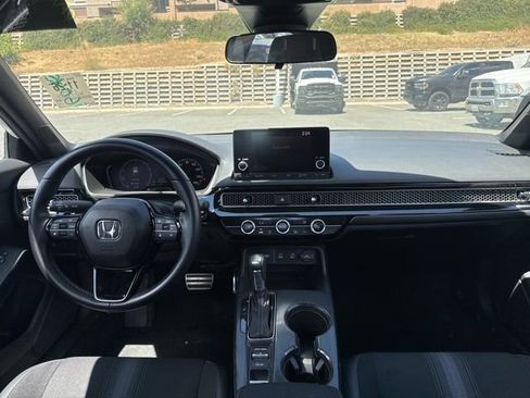 Used 2025 Honda Civic Sport image 21