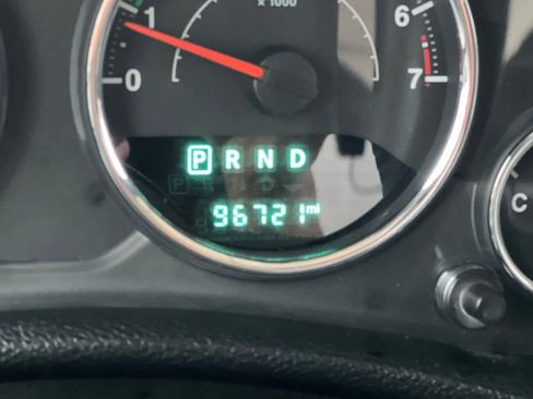 Used 2017 Jeep Wrangler Unlimited Sahara image 24