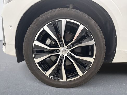 Used 2023 Volvo XC60 B5 Plus w/ Climate Package AWD/4WD image 27