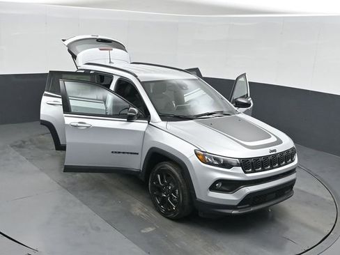 New 2026 Jeep Compass Latitude AWD/4WD image 50