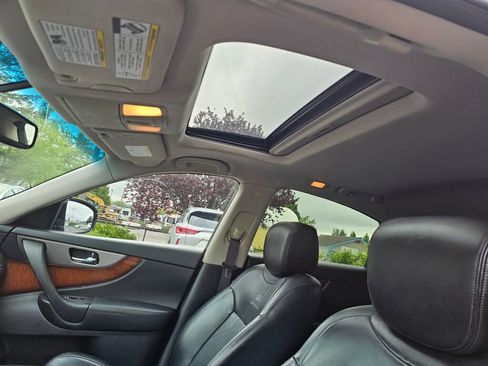 Used 2013 INFINITI FX37 AWD w/ Premium Pkg image 28