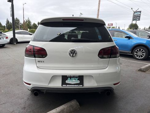 Used 2011 Volkswagen GTI 4-Door FWD image 5