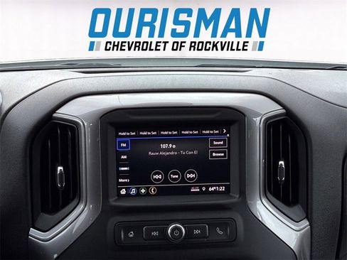 Used 2022 Chevrolet Silverado 1500 Custom w/ Safety Confidence Package image 14