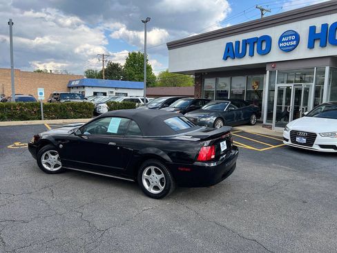 Used 2004 Ford Mustang Convertible RWD image 32