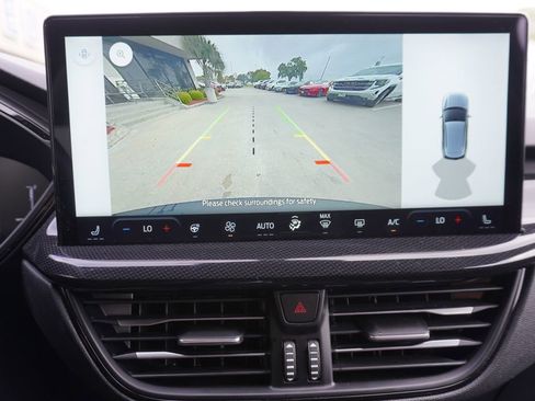 Used 2025 Ford Escape ST-Line w/ Tech Pack #1 image 9