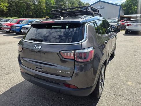 Used 2017 Jeep Compass Limited AWD/4WD image 5