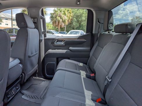 Used 2026 Chevrolet Silverado 1500 LT AWD/4WD image 13