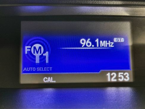 Used 2016 Honda CR-V LX image 34